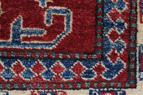 Kazak Red Hand Knotted 45 X 611 Area Rug 250-27042 Image 11
