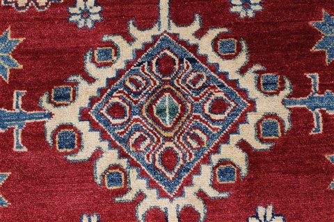 Kazak Red Hand Knotted 45 X 611 Area Rug 250-27042 Image 6