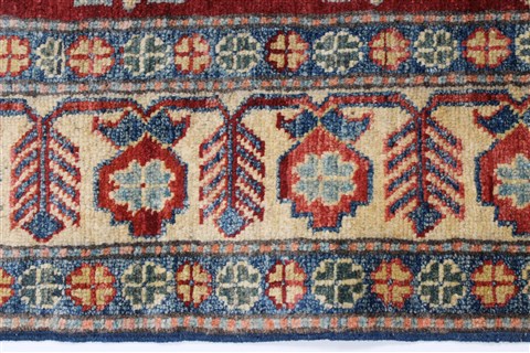 Kazak Red Hand Knotted 44 X 70 Area Rug 250-27048 Image 4