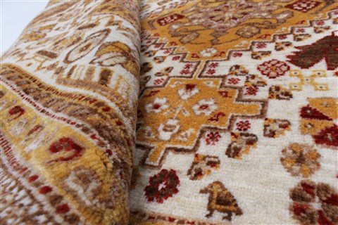 Gabbeh Beige Hand Knotted 56 X 77 Area Rug 250-27058 Image 3