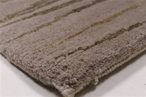 Modern Brown Hand Knotted 50 X 80 Area Rug 250-27070 Image 4
