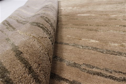 Modern Brown Hand Knotted 50 X 80 Area Rug 250-27070 Image 7