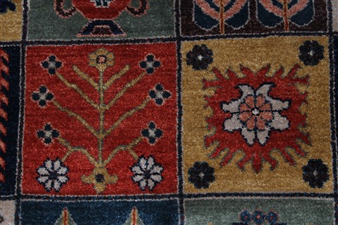 Gabbeh Multicolor Hand Knotted 51 X 71 Area Rug 250-27080 Image 5