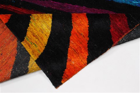 Modern Multicolor Hand Knotted 51 X 72 Area Rug 250-27081 Image 1