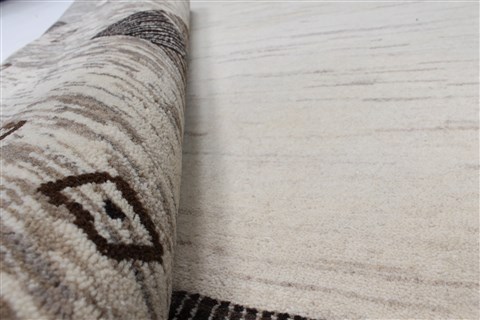 Gabbeh Beige Hand Knotted 57 X 79 Area Rug 250-27097 Image 11