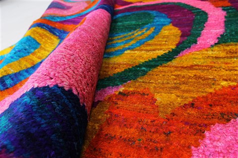 Modern Multicolor Hand Knotted 50 X 73 Area Rug 250-27101 Image 1