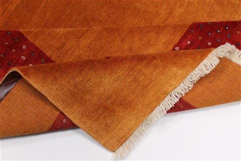 Gabbeh Beige Hand Knotted 58 X 711 Area Rug 250-27111 Image 10