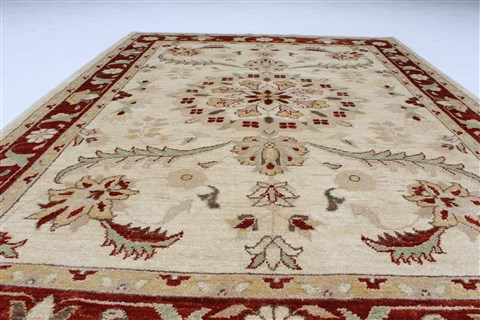 Pishavar Beige Hand Knotted 49 X 69 Area Rug 250-27131 Image 3