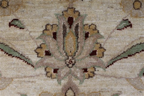 Pishavar Beige Hand Knotted 49 X 69 Area Rug 250-27131 Image 9