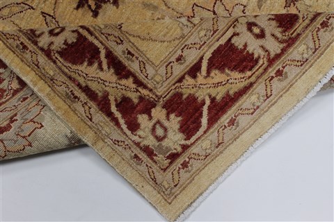 Pishavar Beige Hand Knotted 53 X 65 Area Rug 250-27143 Image 3