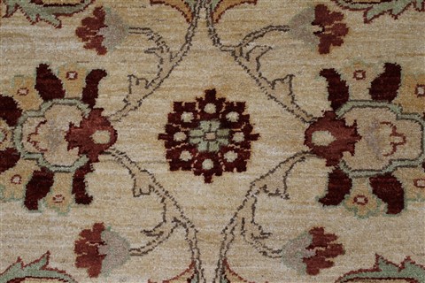 Pishavar Beige Hand Knotted 52 X 67 Area Rug 250-27165 Image 6