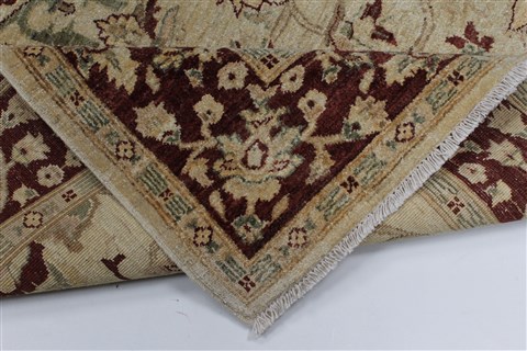 Pishavar Beige Hand Knotted 49 X 68 Area Rug 250-27172 Image 2