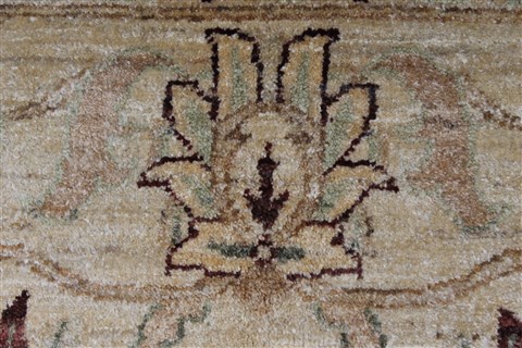 Pishavar Beige Hand Knotted 49 X 68 Area Rug 250-27172 Image 9