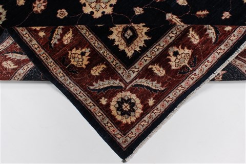 Pishavar Beige Hand Knotted 50 X 64 Area Rug 250-27174 Image 3