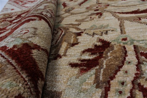 Pishavar Beige Hand Knotted 53 X 67 Area Rug 250-27179 Image 3