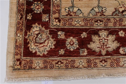 Pishavar Beige Hand Knotted 53 X 69 Area Rug 250-27187 Image 6