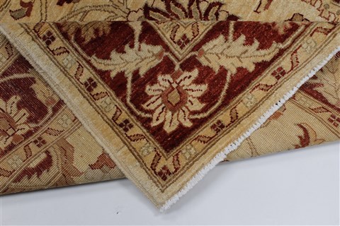 Pishavar Beige Hand Knotted 50 X 66 Area Rug 250-27202 Image 2
