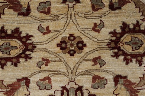 Pishavar Beige Hand Knotted 50 X 66 Area Rug 250-27202 Image 6
