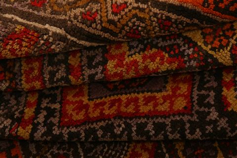 Kazak Multicolor Hand Knotted 31 X 49 Area Rug 253-27214 Image 1
