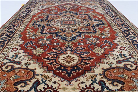 Serapi Brown Hand Knotted 40 X 511 Area Rug 250-27249 Image 3