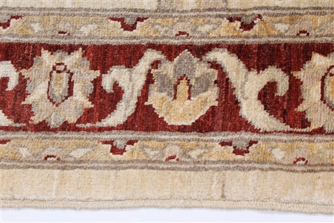 Pishavar Beige Hand Knotted 50 X 63 Area Rug 250-27274 Image 5