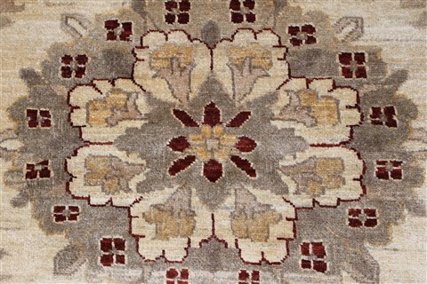 Pishavar Beige Hand Knotted 50 X 63 Area Rug 250-27274 Image 6