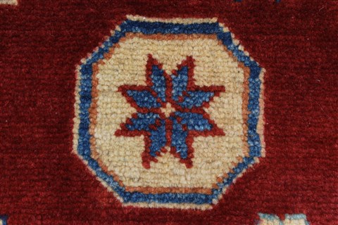 Kazak Red Hand Knotted 40 X 411 Area Rug 250-27294 Image 4