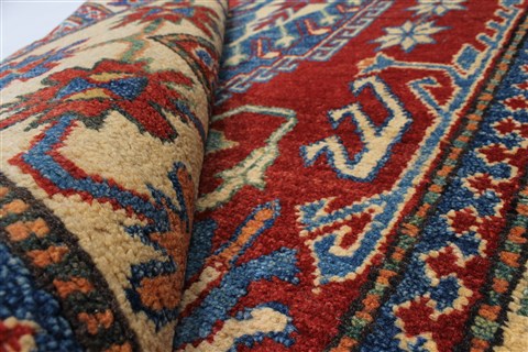 Kazak Red Hand Knotted 35 X 58 Area Rug 250-27297 Image 1