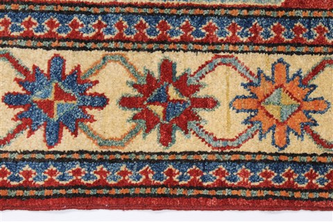 Kazak Red Hand Knotted 35 X 58 Area Rug 250-27297 Image 5