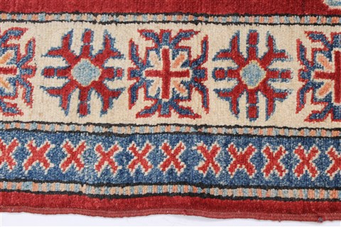 Kazak Red Hand Knotted 40 X 57 Area Rug 250-27351 Image 4