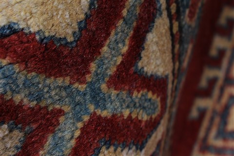 Kazak Red Hand Knotted 37 X 59 Area Rug 250-27353 Image 11