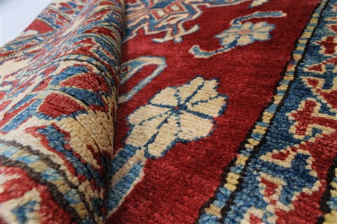 Kazak Red Hand Knotted 37 X 59 Area Rug 250-27355 Image 2