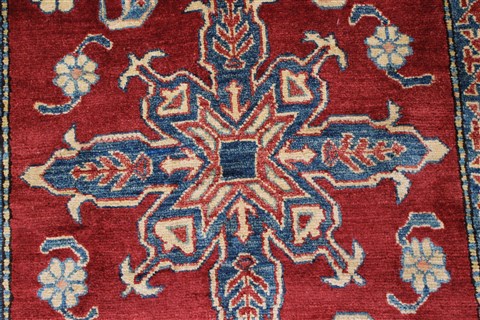 Kazak Red Hand Knotted 37 X 59 Area Rug 250-27355 Image 7