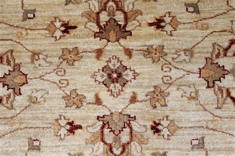Pishavar Beige Hand Knotted 51 X 60 Area Rug 250-27369 Image 7