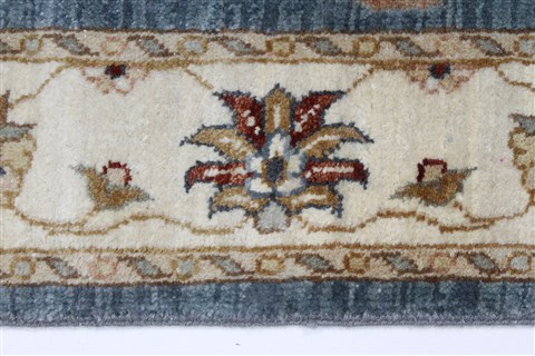 Ziegler Beige Hand Knotted 30 X 53 Area Rug 250-27372 Image 4