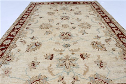 Pishavar Beige Hand Knotted 32 X 49 Area Rug 250-27375 Image 4