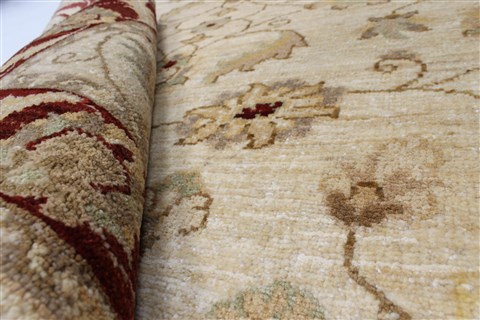Pishavar Beige Hand Knotted 34 X 45 Area Rug 250-27378 Image 1