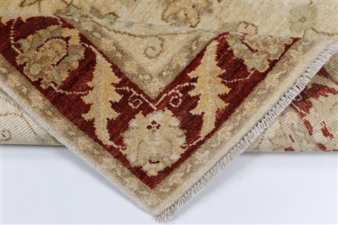 Pishavar Beige Hand Knotted 34 X 45 Area Rug 250-27378 Image 2