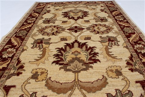 Pishavar Beige Hand Knotted 34 X 49 Area Rug 250-27381 Image 3