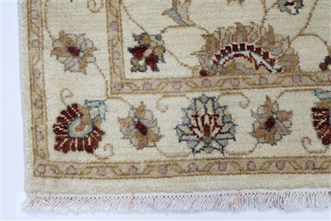 Ziegler Beige Hand Knotted 30 X 53 Area Rug 250-27386 Image 6