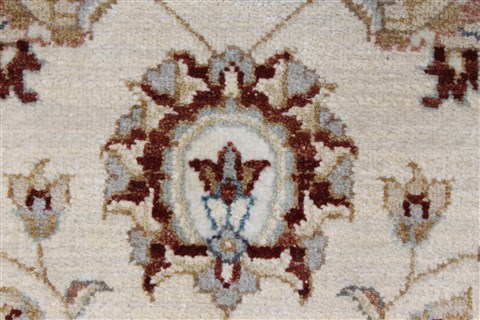 Ziegler Beige Hand Knotted 30 X 53 Area Rug 250-27386 Image 8
