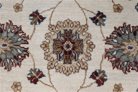 Pishavar Beige Hand Knotted 30 X 52 Area Rug 250-27391 Image 2