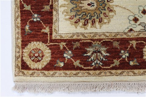 Pishavar Beige Hand Knotted 30 X 52 Area Rug 250-27391 Image 3