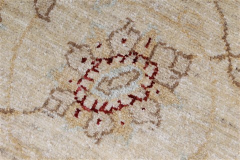 Pishavar Beige Hand Knotted 33 X 410 Area Rug 250-27397 Image 10