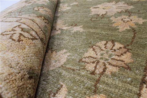 Pishavar Beige Hand Knotted 34 X 49 Area Rug 250-27400 Image 10