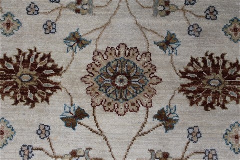 Ziegler Beige Hand Knotted 30 X 54 Area Rug 250-27401 Image 3