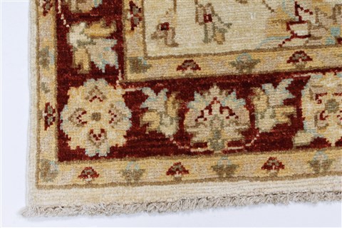Pishavar Beige Hand Knotted 31 X 49 Area Rug 250-27403 Image 7