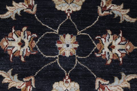Ziegler Beige Hand Knotted 30 X 52 Area Rug 250-27407 Image 4