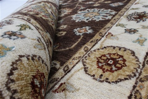 Ziegler Beige Hand Knotted 31 X 52 Area Rug 250-27438 Image 1