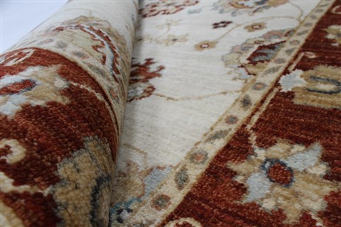 Ziegler Beige Hand Knotted 31 X 54 Area Rug 250-27440 Image 11
